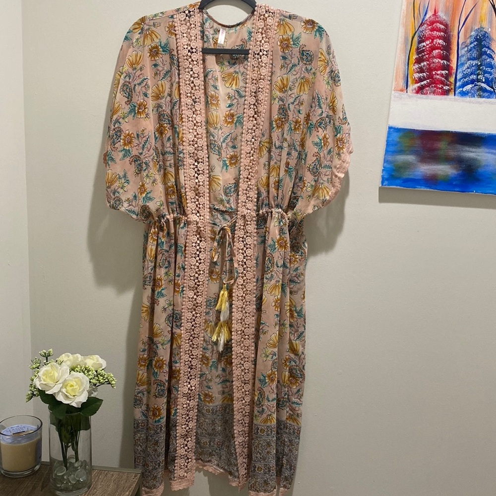 Xhiralation blush floral coverup in xs/s